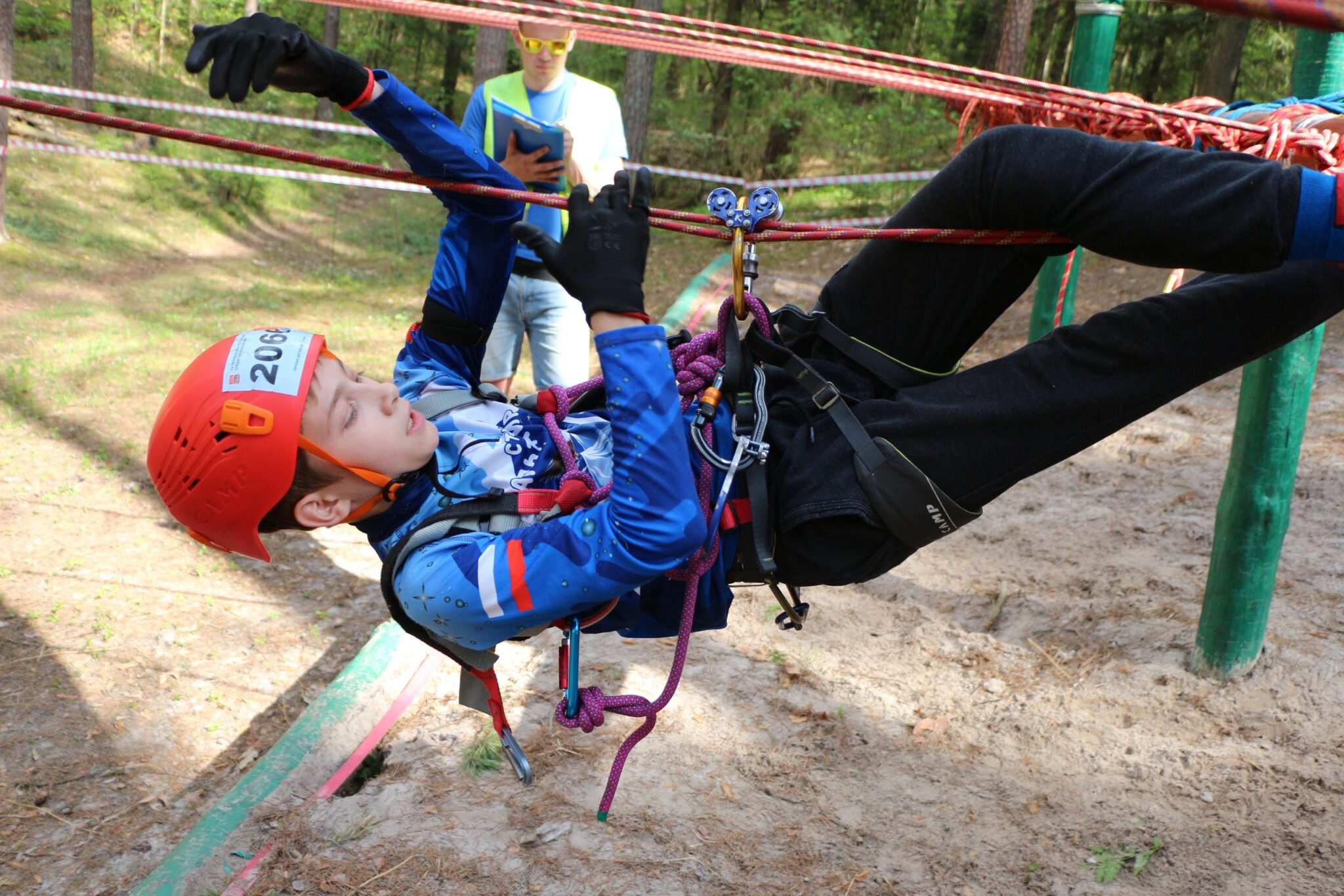 Спортивный туризм спорт. Спортивный туризм. Тренировки по спортивному туризму. Туристическое многоборье. Туристское многоборье.